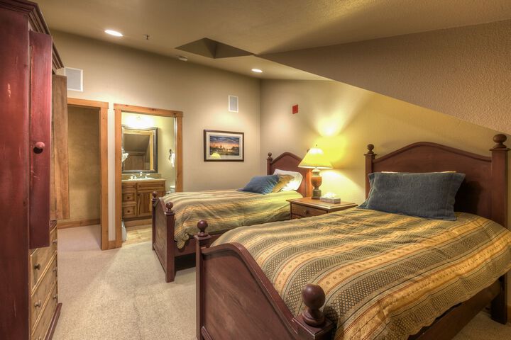 Room 101 of 130
