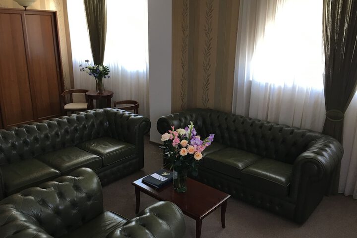 Room 44 of 105
