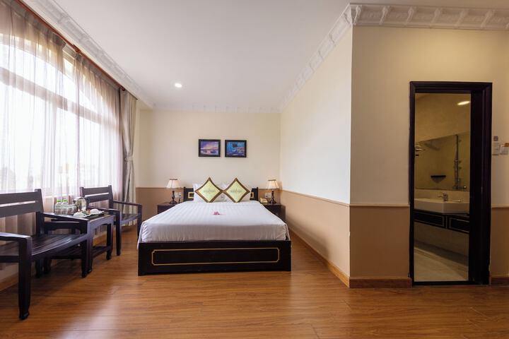 Room 22 of 68