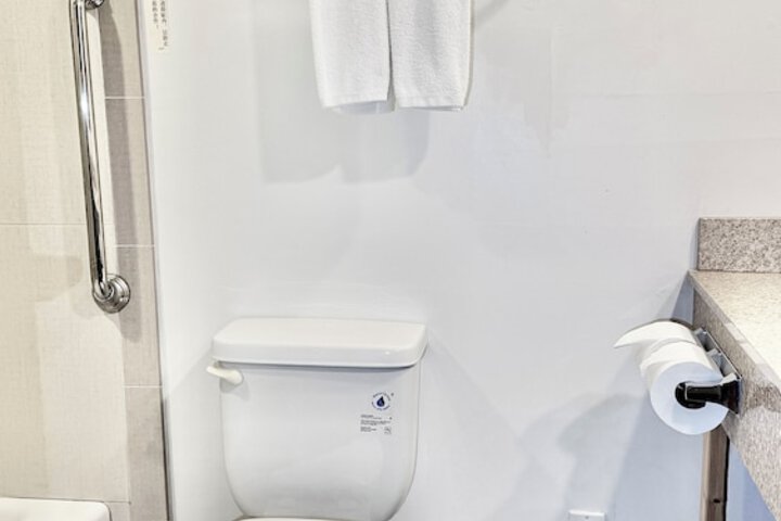Room 49 of 73