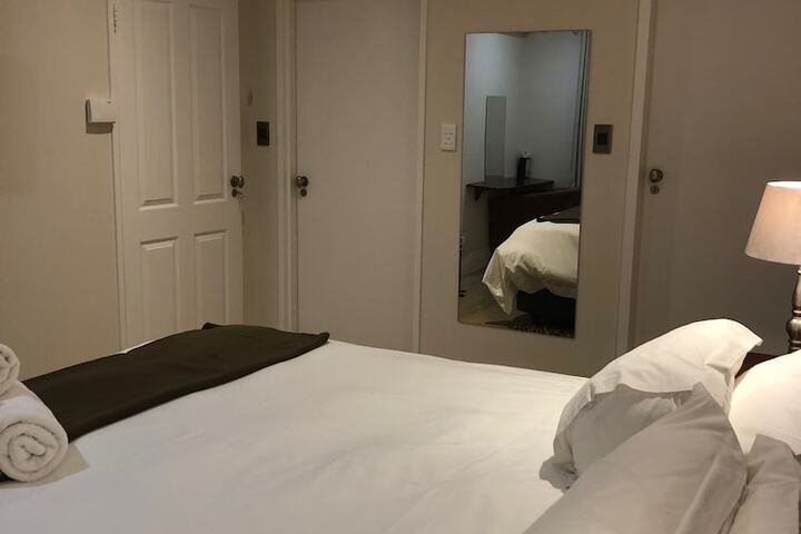 Room 12 of 94