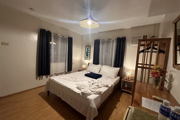Room 14 of 122