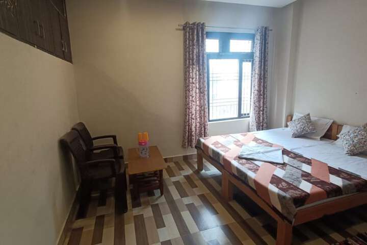 Room 8 of 26