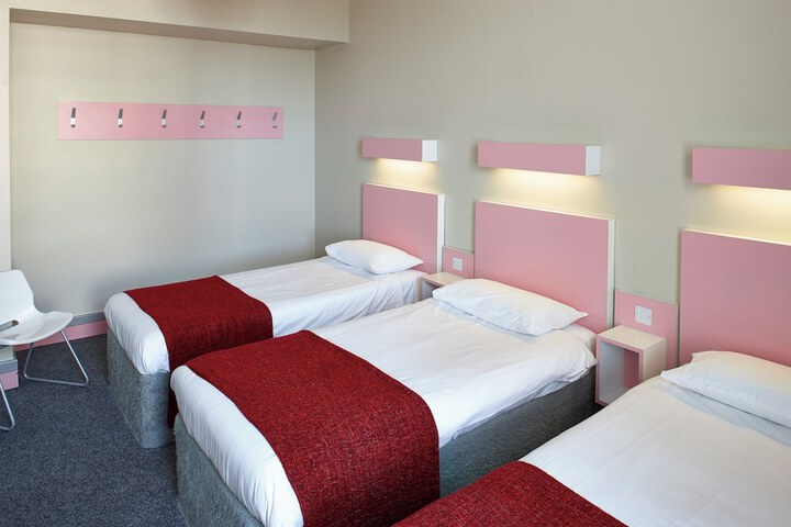 Room 14 of 74