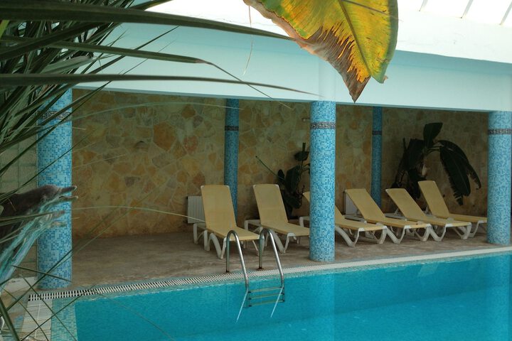 Hotel with Pool