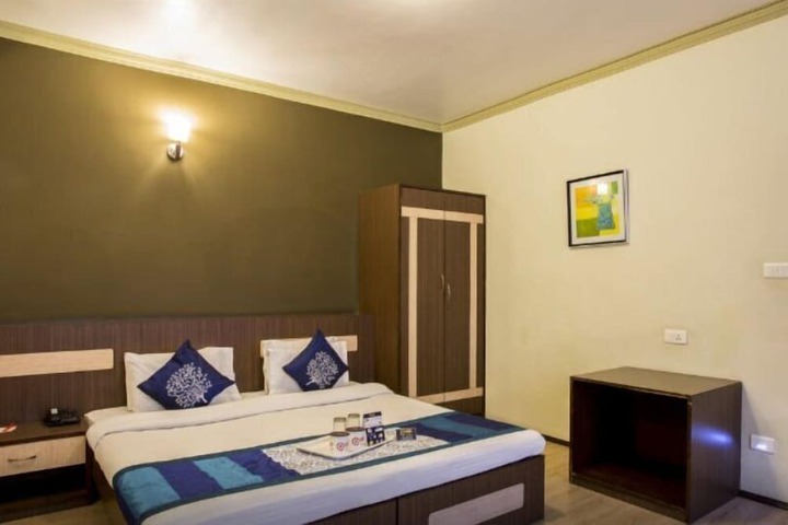 Room 10 of 22