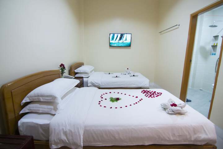 Room 15 of 63
