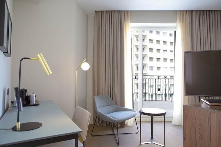Room 64 of 202