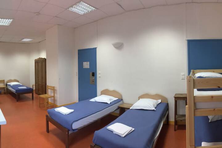 Room 4 of 26