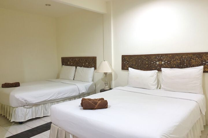 Room 4 of 24