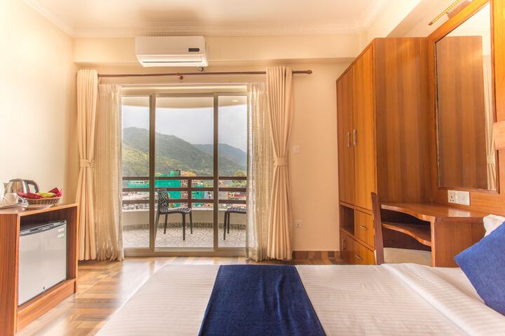 Room 21 of 50