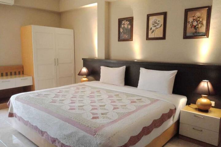 Room 20 of 80