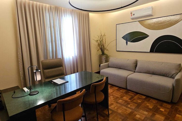 Room 20 of 42