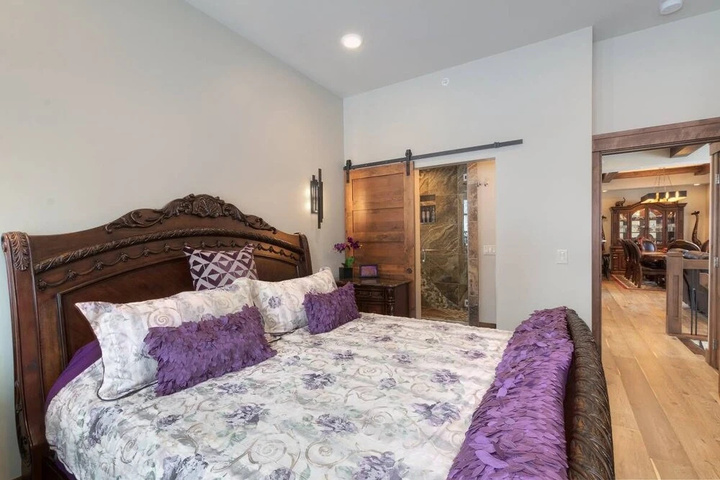 Room 4 of 21