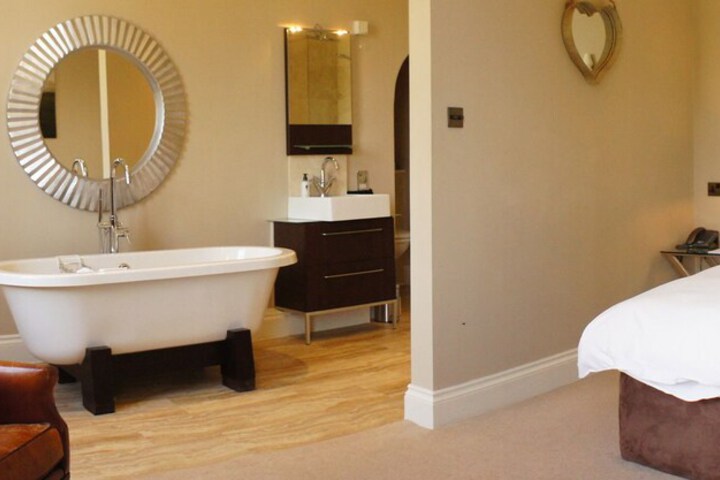 Room 3 of 36