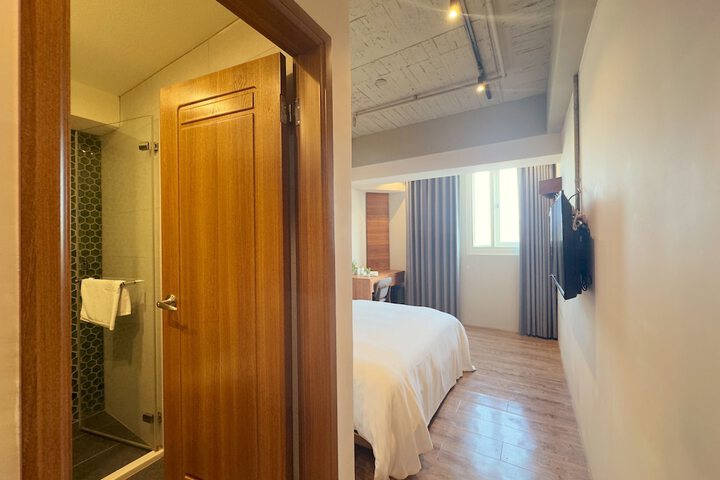 Room 56 of 65