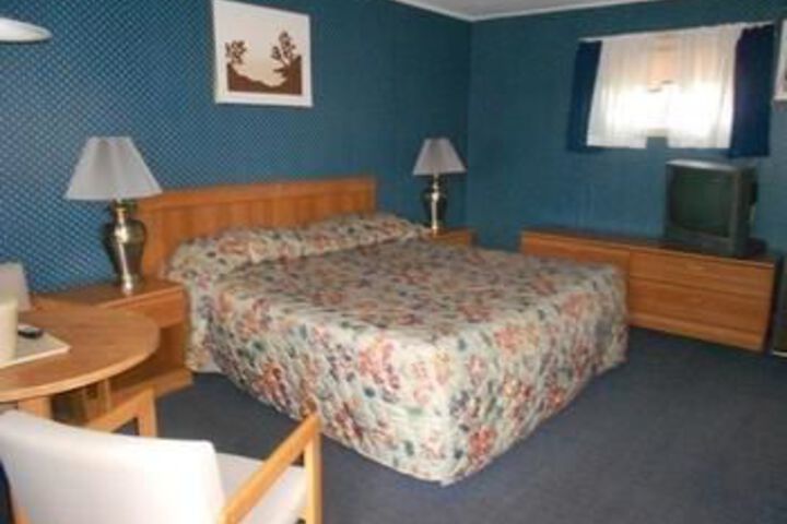 Room 10 of 17