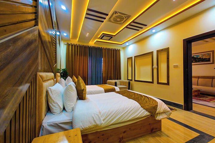 Room 7 of 43
