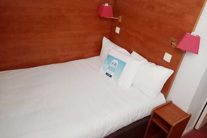 Room 20 of 45