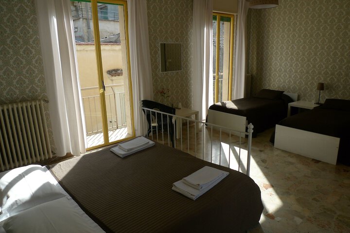 Room 13 of 39