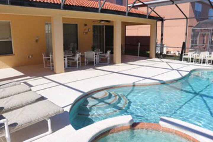 Pool 29 of 52