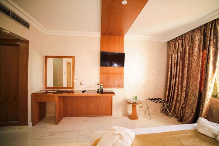 Room 14 of 255