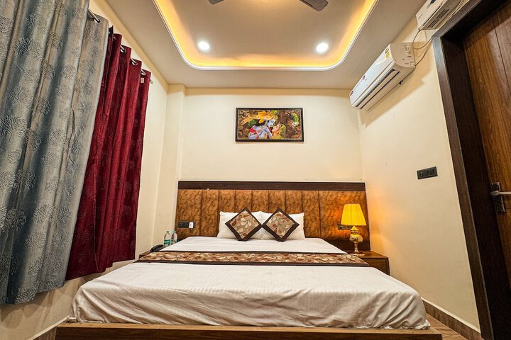 Room 18 of 43