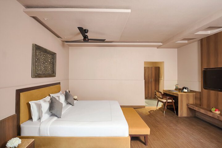 Room 10 of 46