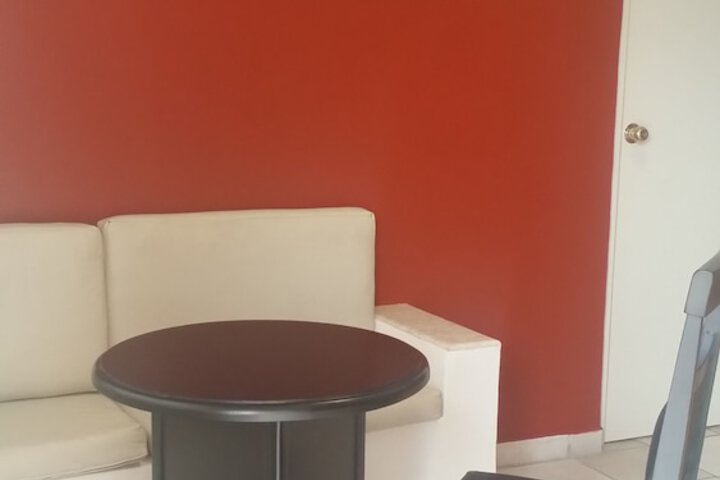 Room 10 of 24