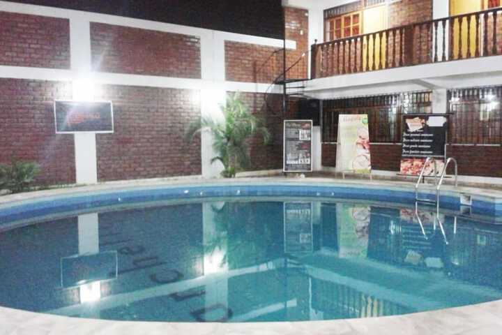 Pool 10 of 22