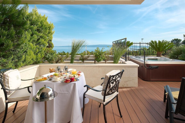 Terrace/Patio 26 of 102