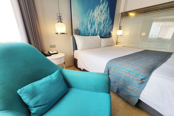 Room 16 of 109