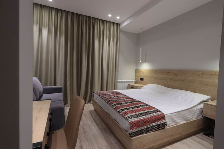 Room 10 of 61