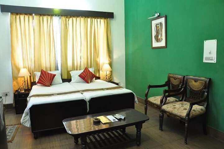 Room 8 of 26