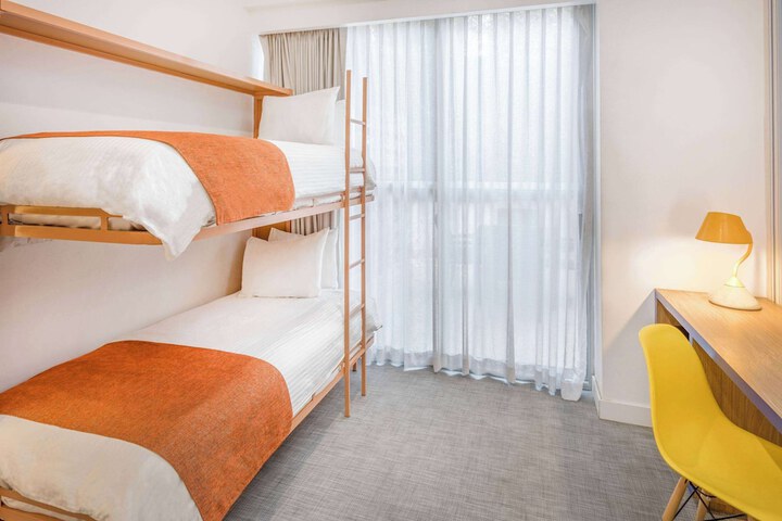 Room 20 of 73