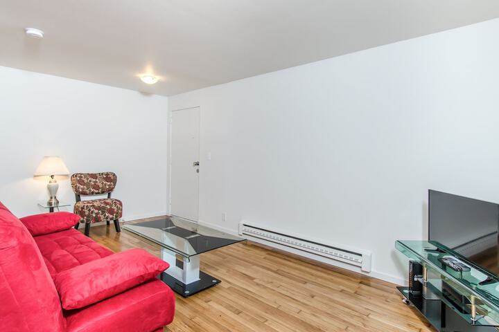 Room 2 of 17