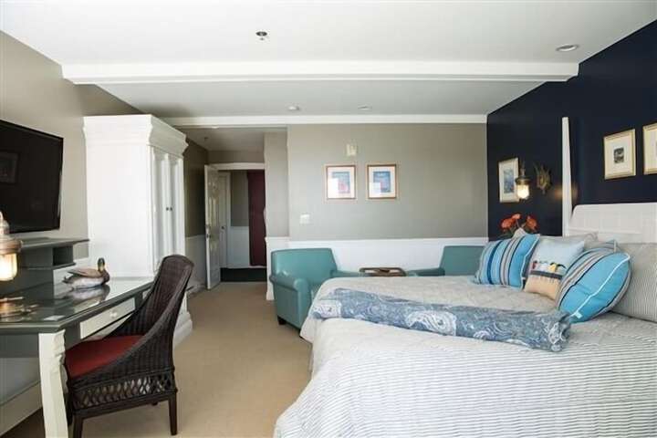 Room 6 of 52