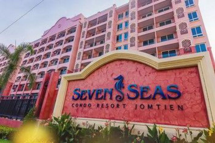 Seven Sea by Thitipong