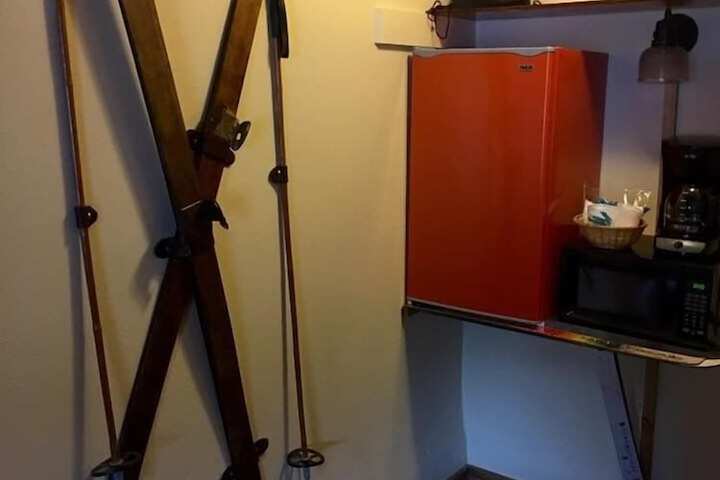 Room 5 of 63