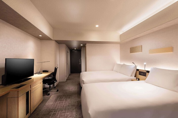 Room 10 of 41