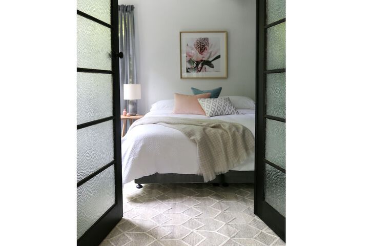 Room 3 of 28