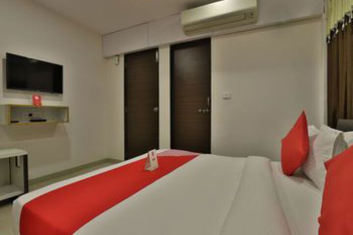 Room 7 of 24