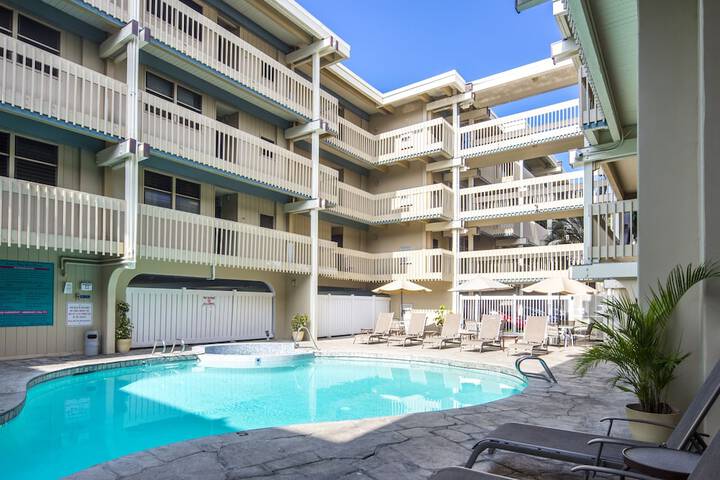 Hotel with Pool