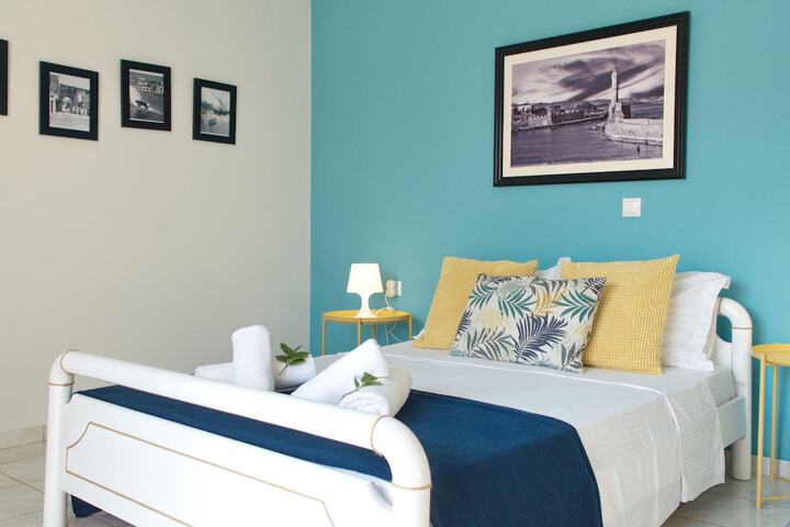 Room 14 of 33
