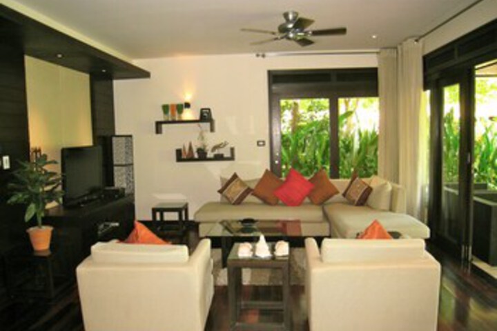 Room 8 of 42