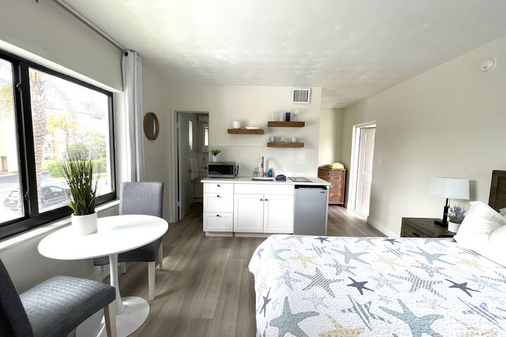 Room 10 of 89