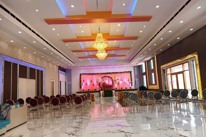 Ballroom/Hall 25 of 36