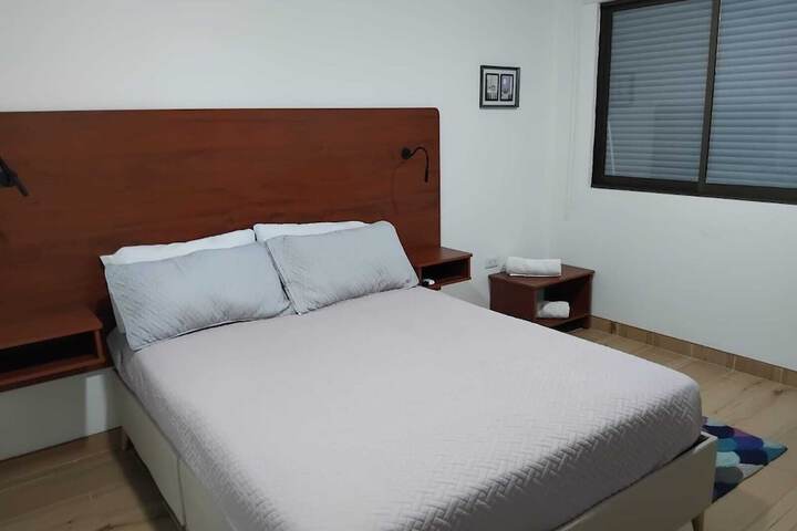 Room 13 of 27