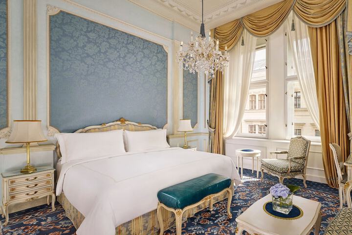 Room 42 of 238