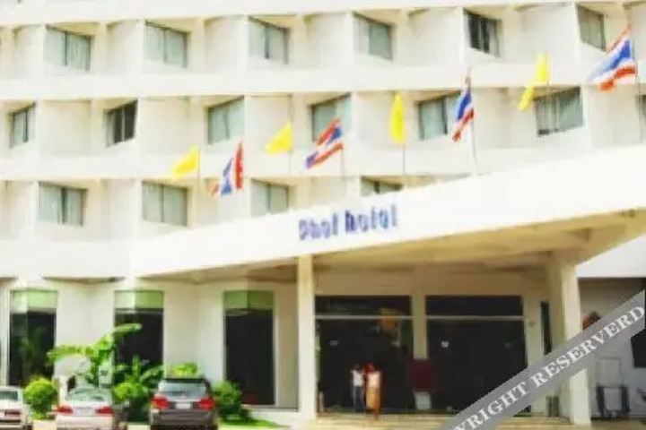 Exterior of PHET HOTEL